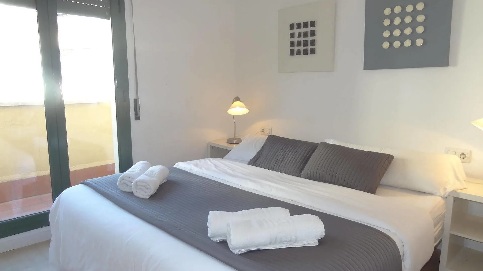 Plaza Catalunya City Center Apartments Barselona